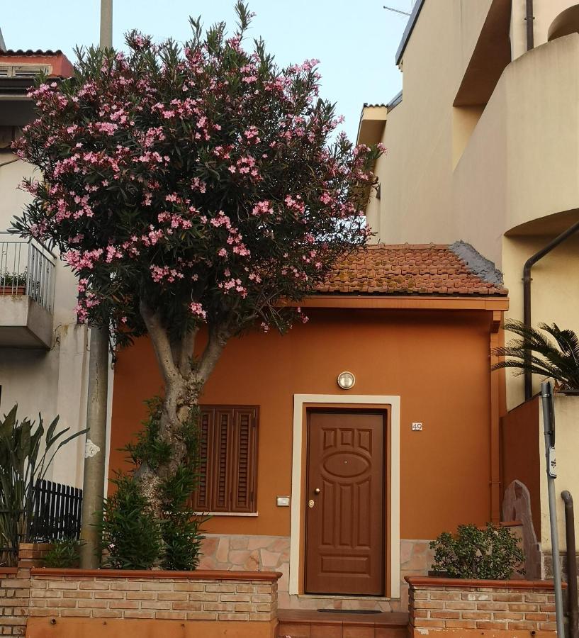 Villa Casa Indipendente Villa San Giovanni Exterior foto